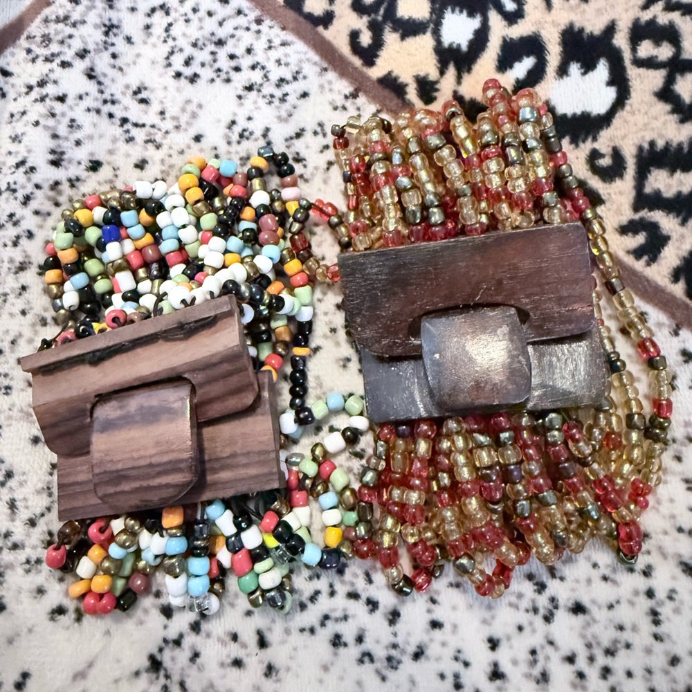 Multicolor Beaded Women's Accessories Set